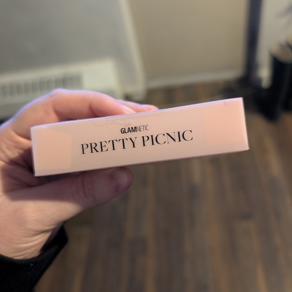 GLAMNETIC NAILS - PRETTY PICNIC - Picture 6 of 8